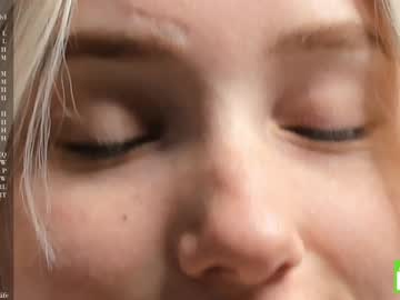 webcam girl margarethowell live cam image #10746991