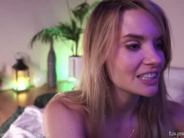 webcam girl phoenix_taylor live cam image #5344074