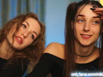 webcam girl angels_kiss live cam image #445619