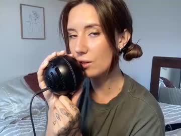 webcam girl taylorslittlekingdom live cam image #8985397