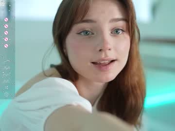 webcam girl floret_joy live cam image #8988230