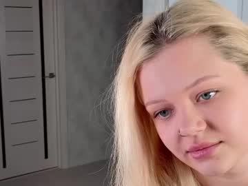 webcam girl ifiwasyourgf live cam image #12087464