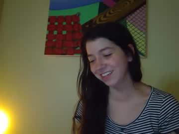 webcam girl babyrae1010 live cam image #3289786