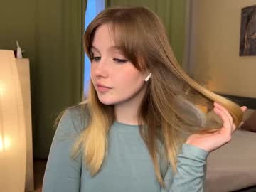 webcam girl cute_siberian_girl live cam image #5344207