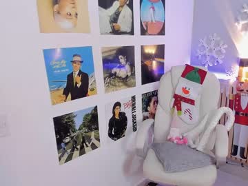 webcam girl little_effy18 live cam image #7823061