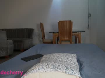 webcam couple bombom_cherry live cam image #11573480