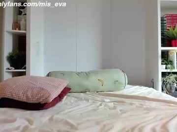 webcam girl mis_eva live cam image #3271974