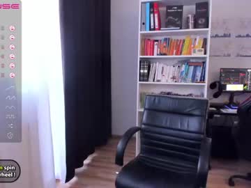 webcam girl crissnight live cam image #6244486