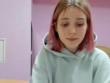 webcam girl rozmari_n live cam image #241232