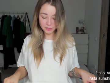 webcam girl sun_shine_baby live cam image #7115390