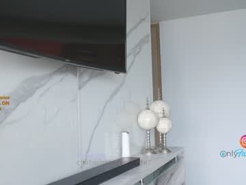 webcam girl emma_lu1 live cam image #3275223