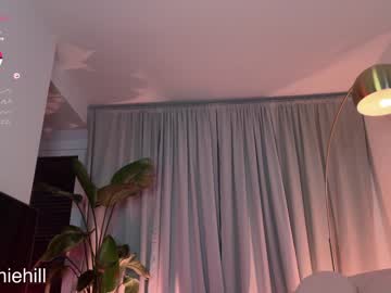 webcam girl anniehillofficial_ live cam image #8487872