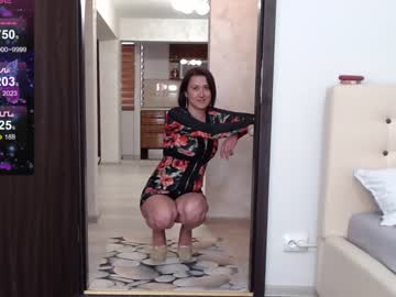 webcam girl carmela_fox live cam image #9102986
