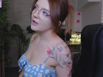 webcam girl ginger_pie live cam image #12594200
