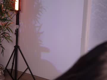 webcam girl lau__1 live cam image #8961942