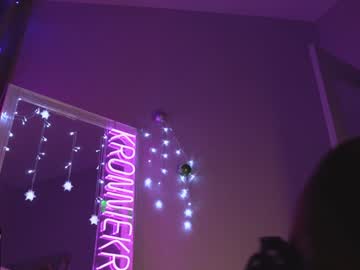 webcam girl kronniekray live cam image #10314901
