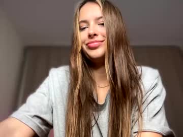 webcam girl elisa_moon live cam image #9645626