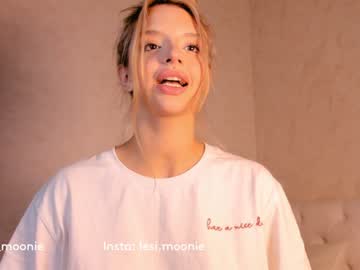 webcam girl lesi_moonie live cam image #9471816
