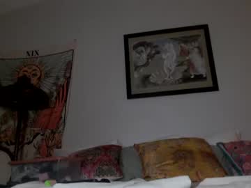 webcam girl princessdaisy_yourdirtyslut live cam image #7127706