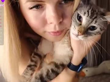 webcam girl charming__kitty live cam image #12217988