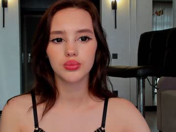 webcam girl angella_kleee live cam image #7108122