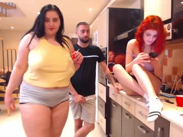 webcam couple aly_alyce live cam image #1988142