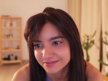 webcam girl ellelure_ live cam image #12488260