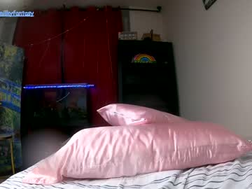 webcam girl milkyredclover live cam image #1518008