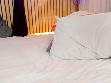 webcam girl little_effy18 live cam image #9505895