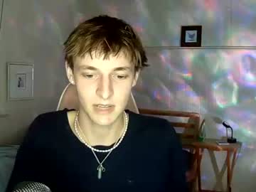 webcam man stoopidtwink live cam image #2438846