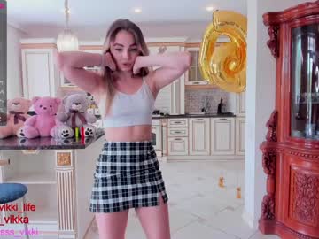 webcam girl misss_vikki live cam image #2535498