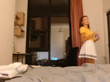 webcam girl bitter_moon live cam image #8944882