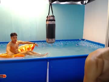 webcam man kings_of_the_house live cam image #433086