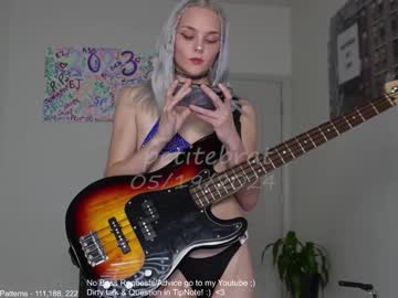 webcam girl petitebrat live cam image #9420062