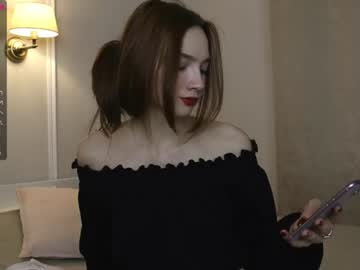 webcam girl _guesswhat_ live cam image #1405937