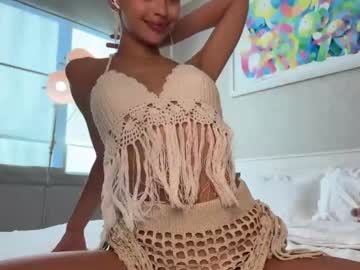 webcam girl cuteelsa_ live cam image #8394401