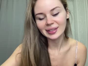 webcam girl militonia live cam image #3690108
