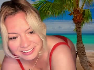 webcam girl kiradivine live cam image #12689240