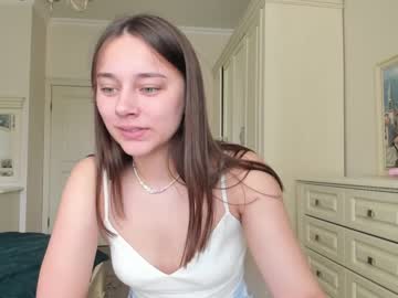 webcam girl eleonora_linn live cam image #3167356