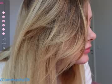 webcam girl sky_magic live cam image #8828525