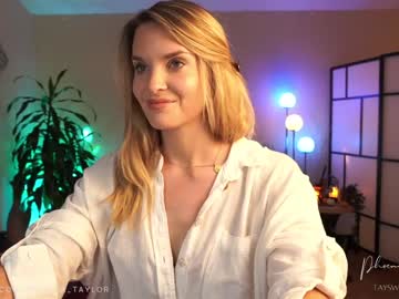 webcam girl phoenix_taylor live cam image #7509631
