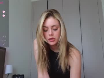 webcam girl sky_magic live cam image #9259325