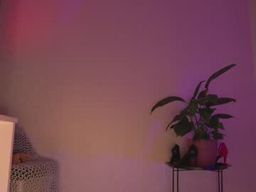 webcam girl kronniekray live cam image #5850543