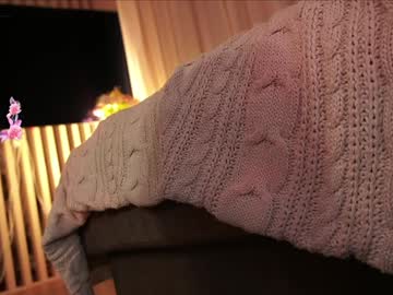 webcam girl bitter_moon live cam image #11066420