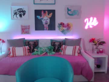 webcam girl holihurricane live cam image #7367202
