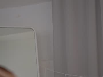 webcam girl floret_joy live cam image #8756571