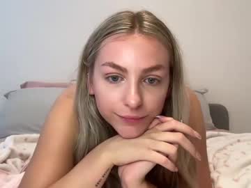 webcam girl summerlovingg live cam image #9951937