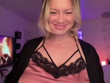 webcam girl kiradivine live cam image #615031