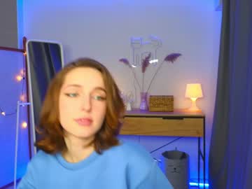 webcam girl silent_chill live cam image #4784171
