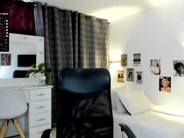 webcam girl lulu_lopez live cam image #2920256